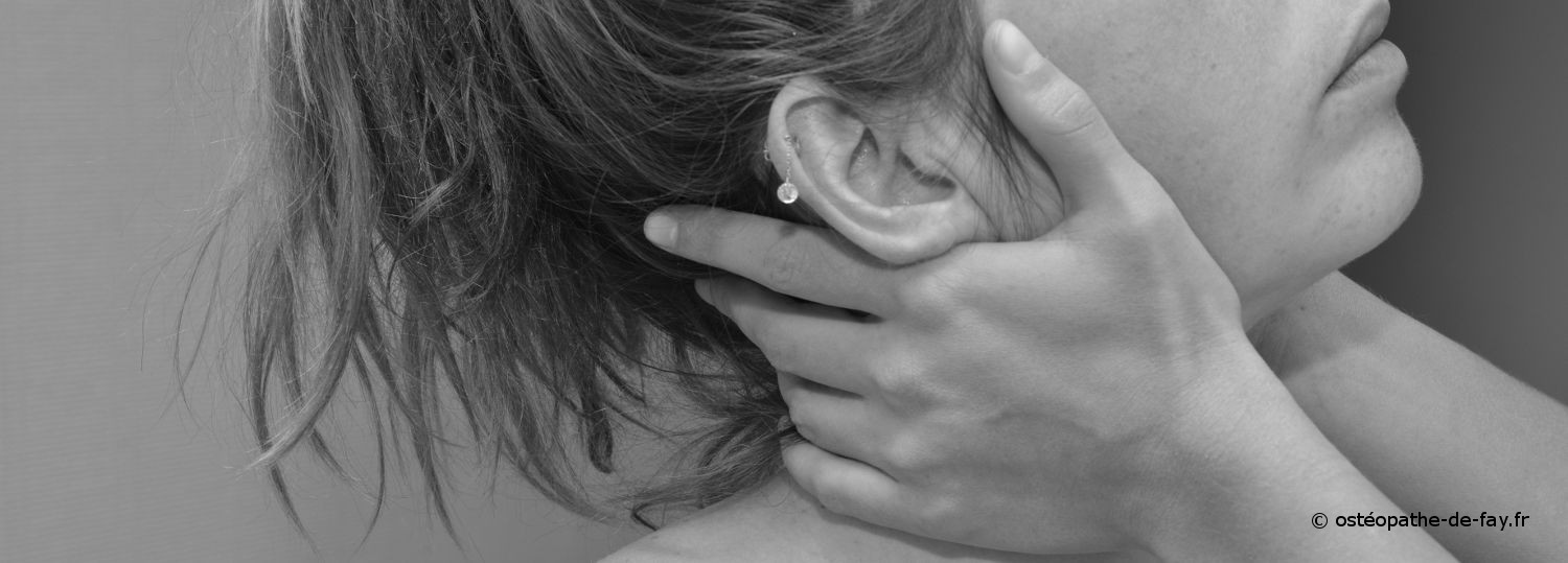 Manipulation des cervicales caption